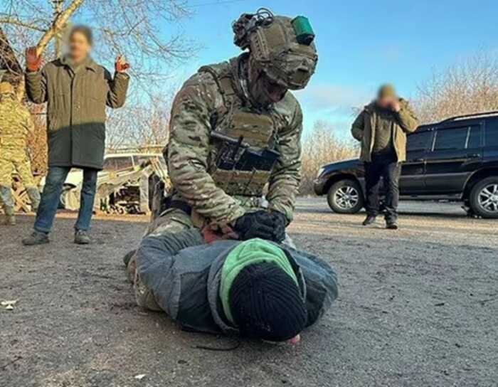 Правоохоронці затримали агента РФ, який намагався підірвати наряд поліції у центрі Києва