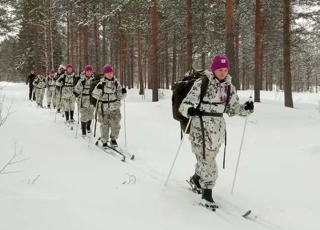 Фінляндія готує жінок до можливої війни з РФ