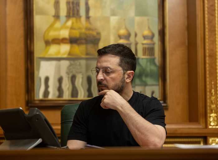 Зеленський попередив про можливі удари окупантів по енергетиці до або після Великодня