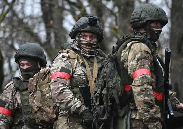 Готується до війни: Росія розширює військові бази на кордоні з Фінляндією, — WSJ