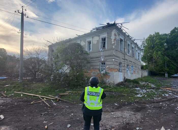 Росіяни атакували безпілотниками держустанову та ринок у Білопіллі на Сумщині