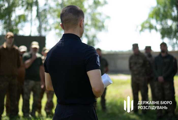ДБР повідомило про підозру чотирьом військовослужбовцям, які відмовились виконати бойовий наказ