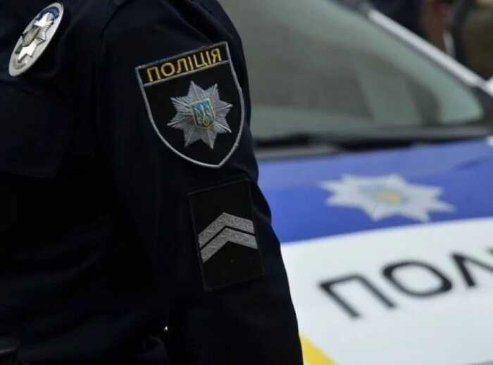 На Сумщині викрили медика, який вимагав 1000 доларів хабаря за оформлення в стаціонар