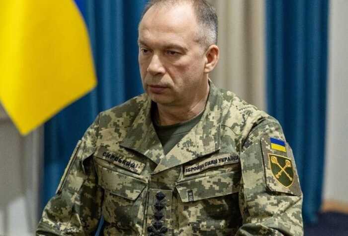 Російська армія наразі не має сил для наступу на Херсон, - Сирський